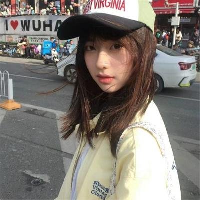 色肉毒蝎女